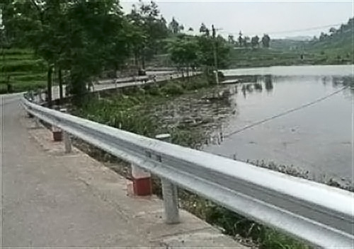 贵州护栏板